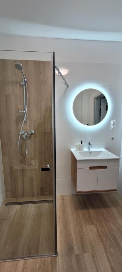Kolorowe Cieplice - Apartamenty Z Widokiem Na Karkonosze 옐레니아구라 외부 사진