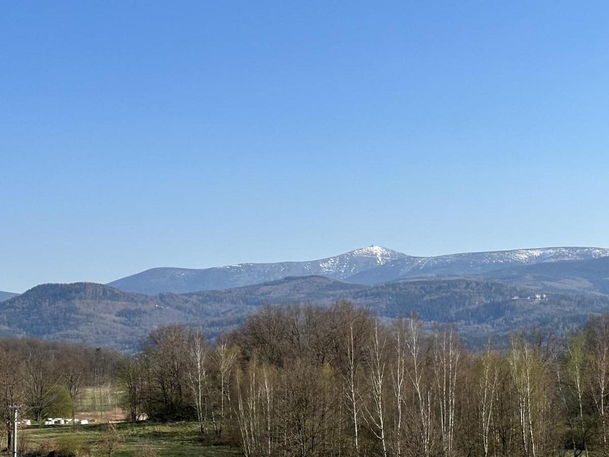 Kolorowe Cieplice - Apartamenty Z Widokiem Na Karkonosze 옐레니아구라 외부 사진