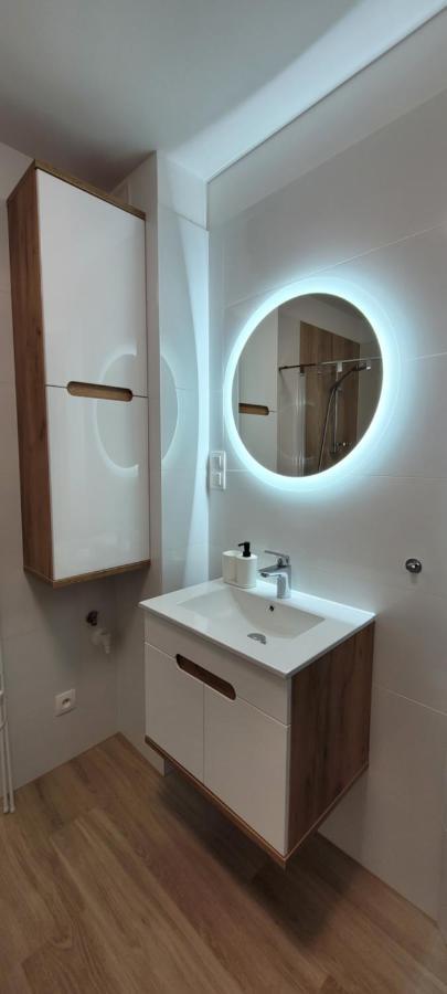 Kolorowe Cieplice - Apartamenty Z Widokiem Na Karkonosze 옐레니아구라 외부 사진