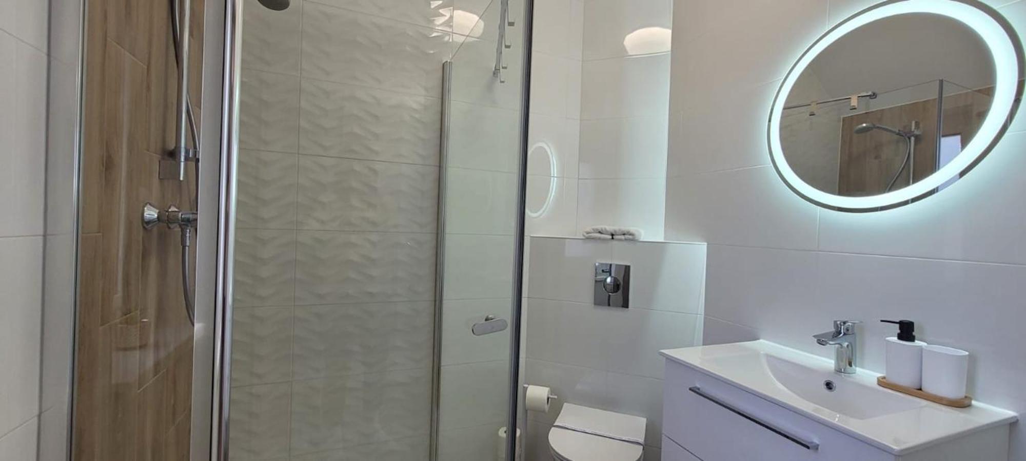Kolorowe Cieplice - Apartamenty Z Widokiem Na Karkonosze 옐레니아구라 외부 사진