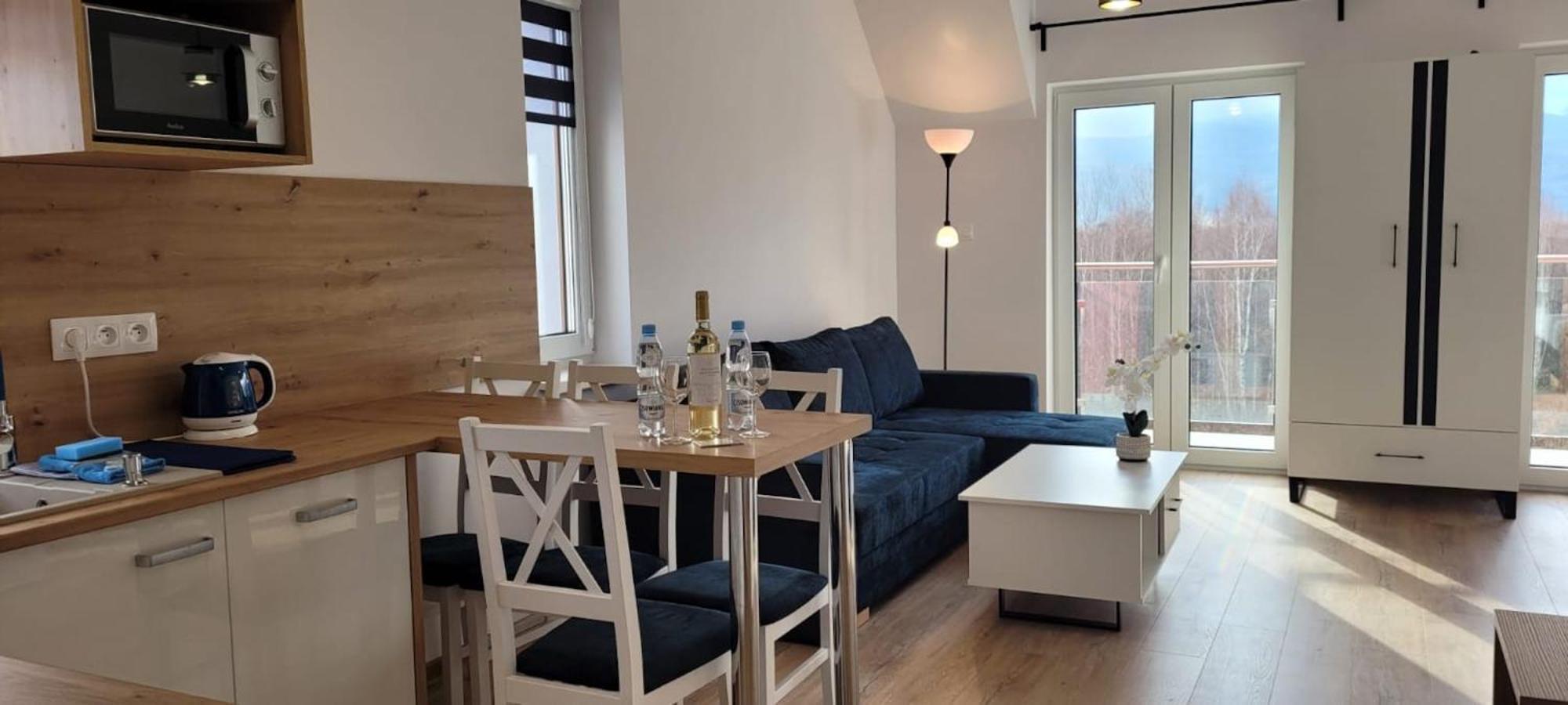 Kolorowe Cieplice - Apartamenty Z Widokiem Na Karkonosze 옐레니아구라 외부 사진
