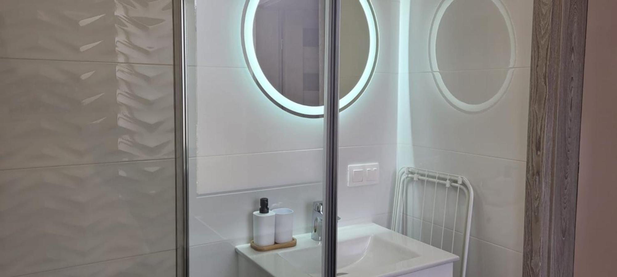 Kolorowe Cieplice - Apartamenty Z Widokiem Na Karkonosze 옐레니아구라 외부 사진